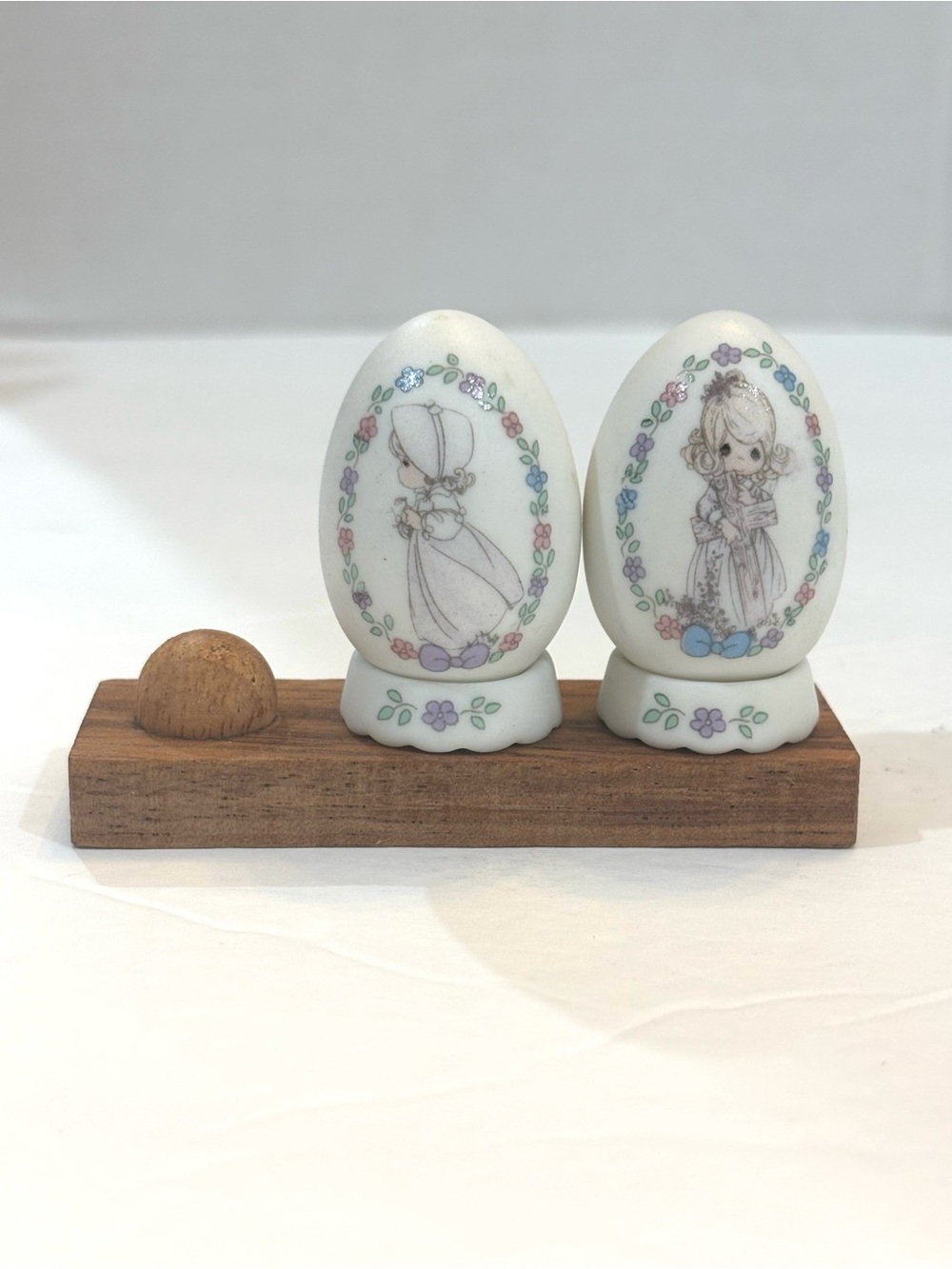 VINTAGE PRECIOUS MOMENTS Porcelain Mini Easter Egg Figurines